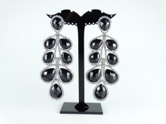 Cercei cristale negre tip candelabru