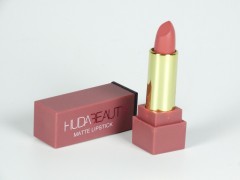 Ruj mat "Matte Lipstick 03"