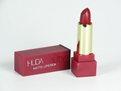 Ruj mat "Matte Lipstick 09"