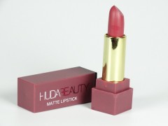Ruj mat "Matte Lipstick 10"