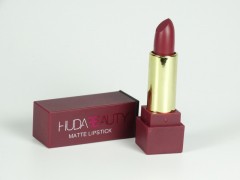 Ruj mat "Matte Lipstick 11"