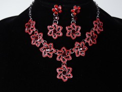 Set colier si cercei flori rosii