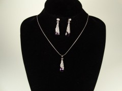 Set lantisor si cercei argintiu si cristale mov