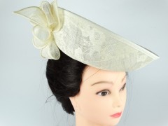 Voaleta - palarie model floral ivory