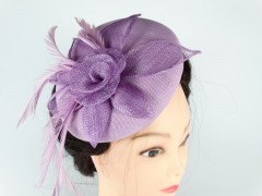 Voaleta - palarie model floral pene violet